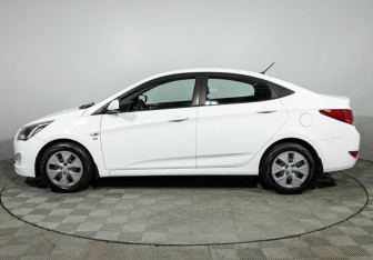 Подержанный автомобиль Hyundai Solaris Sedan 2016 года (8 фото)