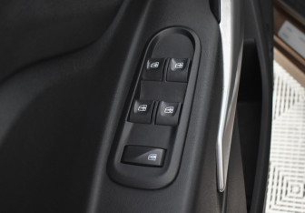 Подержанный автомобиль LADA (ВАЗ) XRAY 2017 года (16 фото)