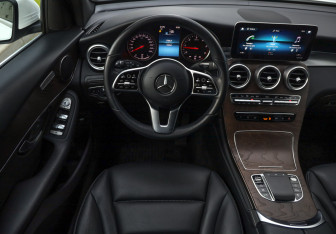 Подержанный автомобиль Mercedes-Benz GLC Coupe 2020 года (12 фото)