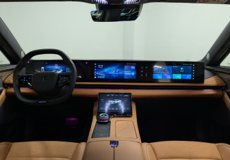 Новый Voyah Passion 2025 (10 фото)