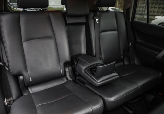 Подержанный автомобиль Toyota Land Cruiser Prado 2018 года (31 фото)