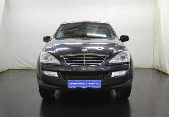 Подержанный автомобиль SsangYong Kyron 2011 года (2 фото)