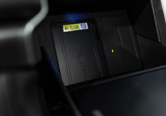 Подержанный автомобиль Toyota Tundra 2022 года (31 фото)