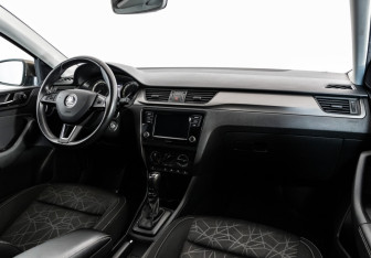 Подержанный автомобиль Skoda Rapid Liftback 2019 года (9 фото)