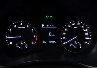 Подержанный автомобиль Hyundai Solaris Sedan 2019 года (12 фото)