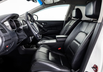 Подержанный автомобиль Nissan Murano Suv 2015 года (21 фото)