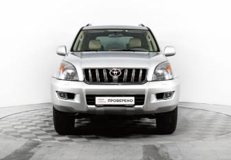 Подержанный автомобиль Toyota Land Cruiser Prado 2008 года (2 фото)