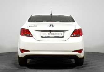 Подержанный автомобиль Hyundai Solaris Sedan 2016 года (6 фото)