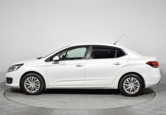 Подержанный автомобиль Citroen C4 Sedan 2016 года (8 фото)
