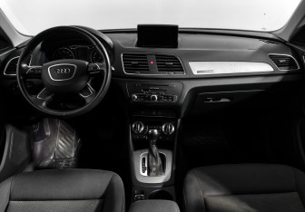 Подержанный автомобиль Audi Q3 2013 года (14 фото)