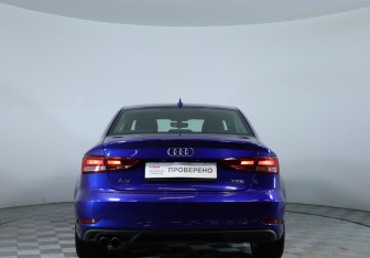 Подержанный автомобиль Audi A3 Sedan 2017 года (6 фото)