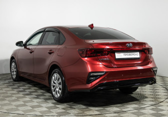 Подержанный автомобиль Kia Cerato Sedan 2021 года (7 фото)