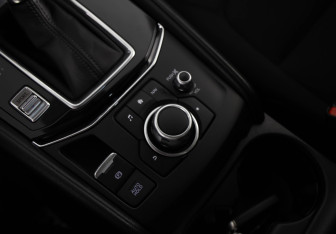 Подержанный автомобиль Mazda CX-5 2017 года (13 фото)