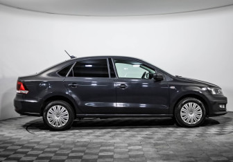 Подержанный автомобиль Volkswagen Polo Sedan 2018 года (4 фото)