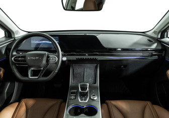 Подержанный автомобиль Omoda C5 2023 года (13 фото)