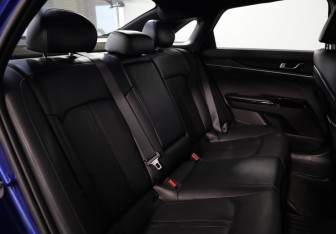 Подержанный автомобиль Kia K5 2020 года (12 фото)