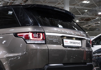 Подержанный автомобиль Land Rover Range Rover Sport 2017 года (17 фото)