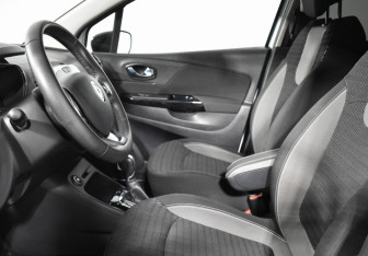 Подержанный автомобиль Renault Kaptur 2017 года (10 фото)