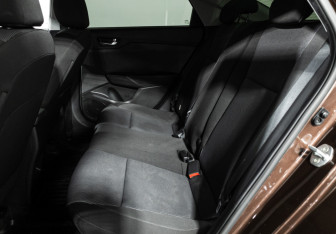Подержанный автомобиль Hyundai Solaris Sedan 2021 года (10 фото)