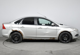 Подержанный автомобиль Ford Focus Sedan 2008 года (4 фото)