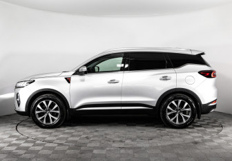 Подержанный автомобиль Chery Tiggo 7 Pro Max 2023 года (8 фото)