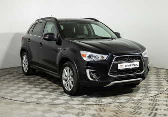 Подержанный автомобиль Mitsubishi ASX 2014 года (3 фото)