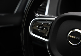 Подержанный автомобиль Volvo XC90 2021 года (13 фото)