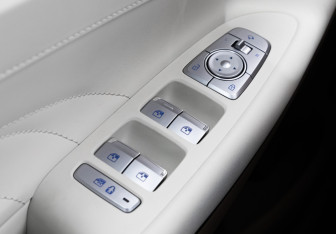 Подержанный автомобиль Hyundai Grandeur 2021 года (21 фото)