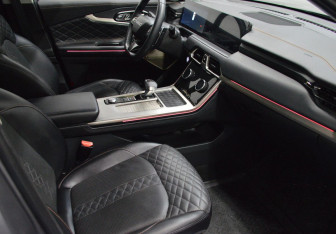 Подержанный автомобиль Exeed TXL 2022 года (12 фото)