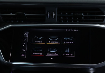 Подержанный автомобиль Audi A7 2019 года (15 фото)