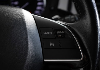 Подержанный автомобиль Mitsubishi Outlander 2021 года (10 фото)