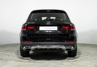 Подержанный автомобиль Mercedes-Benz GLC Coupe 2021 года (6 фото)