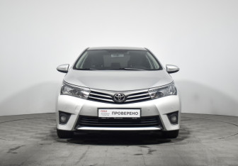 Подержанный автомобиль Toyota Corolla Sedan 2014 года (2 фото)