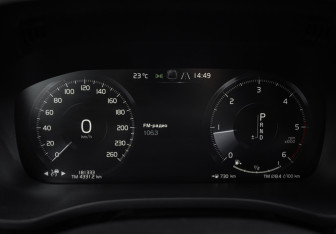 Подержанный автомобиль Volvo XC60 2018 года (15 фото)