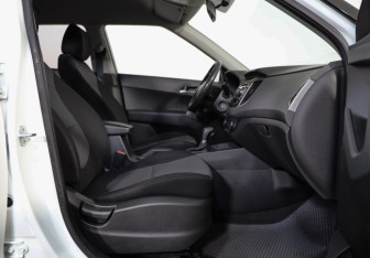 Подержанный автомобиль Hyundai Creta 2018 года (19 фото)