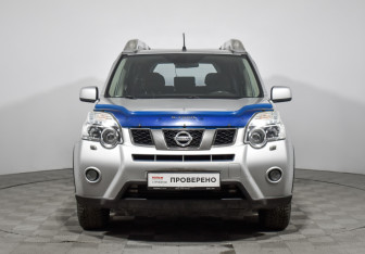 Подержанный автомобиль Nissan X-Trail 2011 года (2 фото)