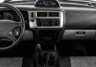 Подержанный автомобиль Mitsubishi Pajero Sport 2008 года (11 фото)