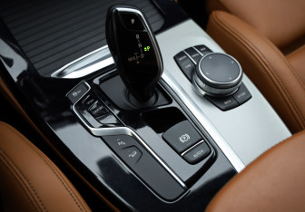 Подержанный автомобиль BMW X4 2020 года (23 фото)