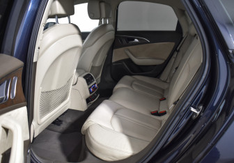 Подержанный автомобиль Audi A6 Sedan 2015 года (12 фото)