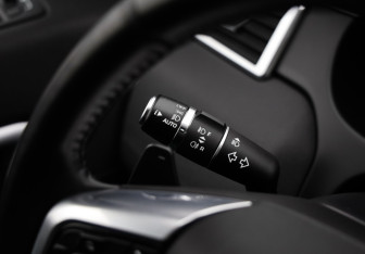 Подержанный автомобиль Land Rover Discovery Sport 2018 года (22 фото)