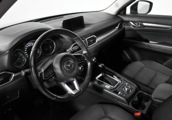 Подержанный автомобиль Mazda CX-5 2018 года (10 фото)