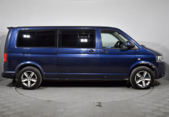 Подержанный автомобиль Volkswagen Caravelle 2011 года (4 фото)