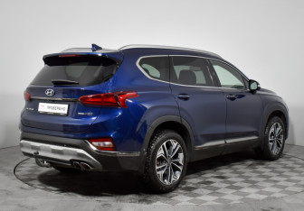 Подержанный автомобиль Hyundai Santa Fe 2019 года (5 фото)