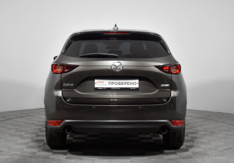 Подержанный автомобиль Mazda CX-5 2018 года (7 фото)