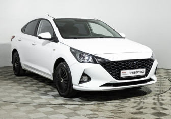 Подержанный автомобиль Hyundai Solaris Sedan 2021 года (3 фото)