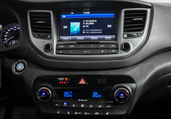 Подержанный автомобиль Hyundai Tucson 2017 года (16 фото)