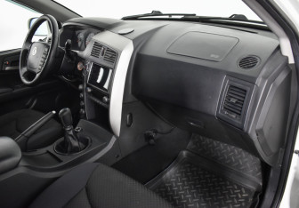 Подержанный автомобиль SsangYong Kyron 2012 года (12 фото)