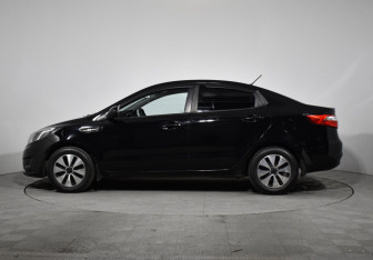 Подержанный автомобиль Kia Rio Sedan 2013 года (8 фото)