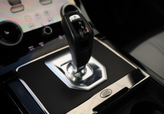 Подержанный автомобиль Land Rover Range Rover Evoque 2019 года (21 фото)