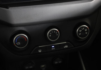 Подержанный автомобиль Hyundai Creta 2020 года (19 фото)